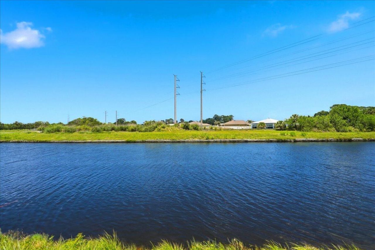 2213 SW Salmon Road, Port Saint Lucie, FL 34953 Photo