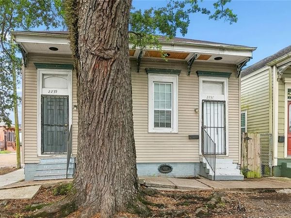 2237 39 WASHINGTON Avenue , New Orleans, LA 70113