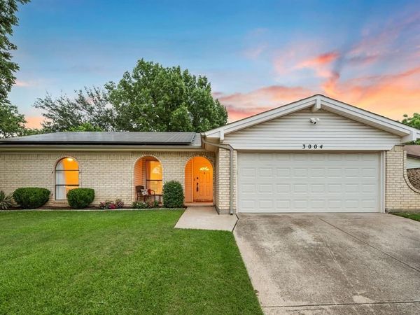 3004 Mossy Oak Lane, Bedford, TX 76021
