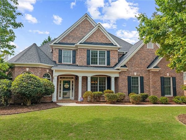 1747 Rosehedge Way NW, Kennesaw, GA 30152