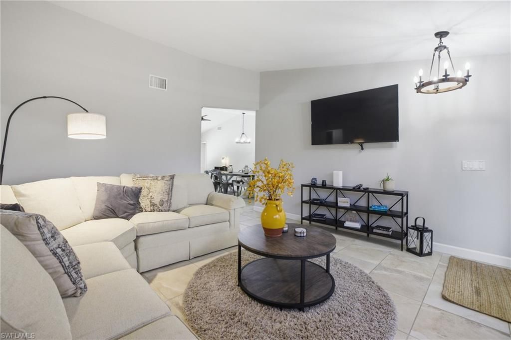 6856 Fairview St, Fort Myers, FL 33966 Photo