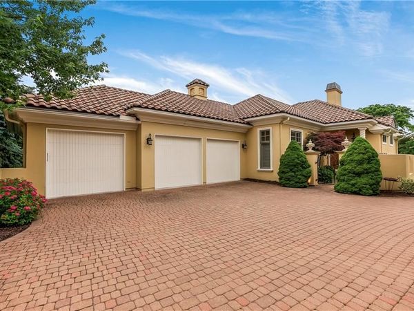 3411 W 138th Street, Leawood, KS 66224