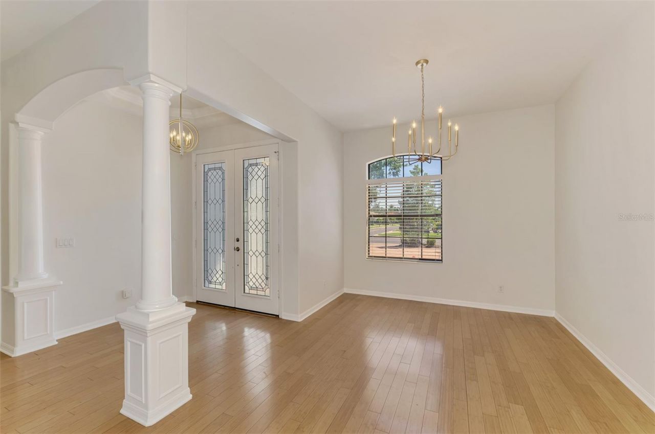 5684 Eastwind Drive, Sarasota, FL 34233 Photo