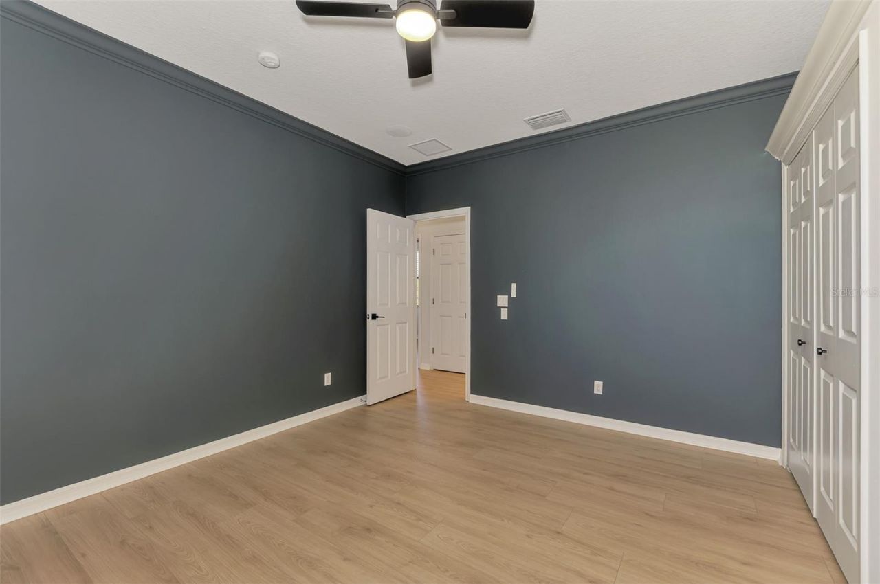 5684 Eastwind Drive, Sarasota, FL 34233 Photo