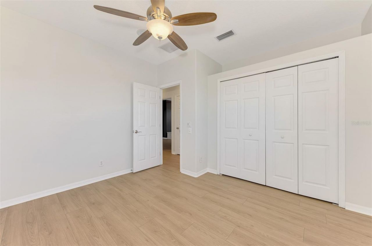 5684 Eastwind Drive, Sarasota, FL 34233 Photo