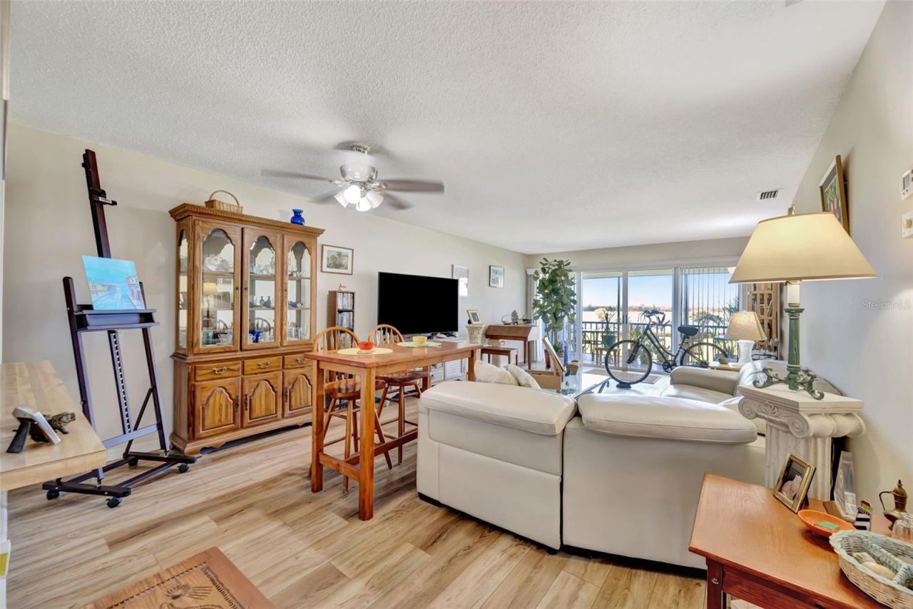 4835 Independence Drive, Bradenton, FL 34210 Photo