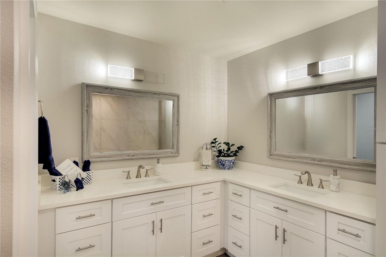 4034 Wilshire Circle E, Unit 154, Sarasota, FL 34238 Photo