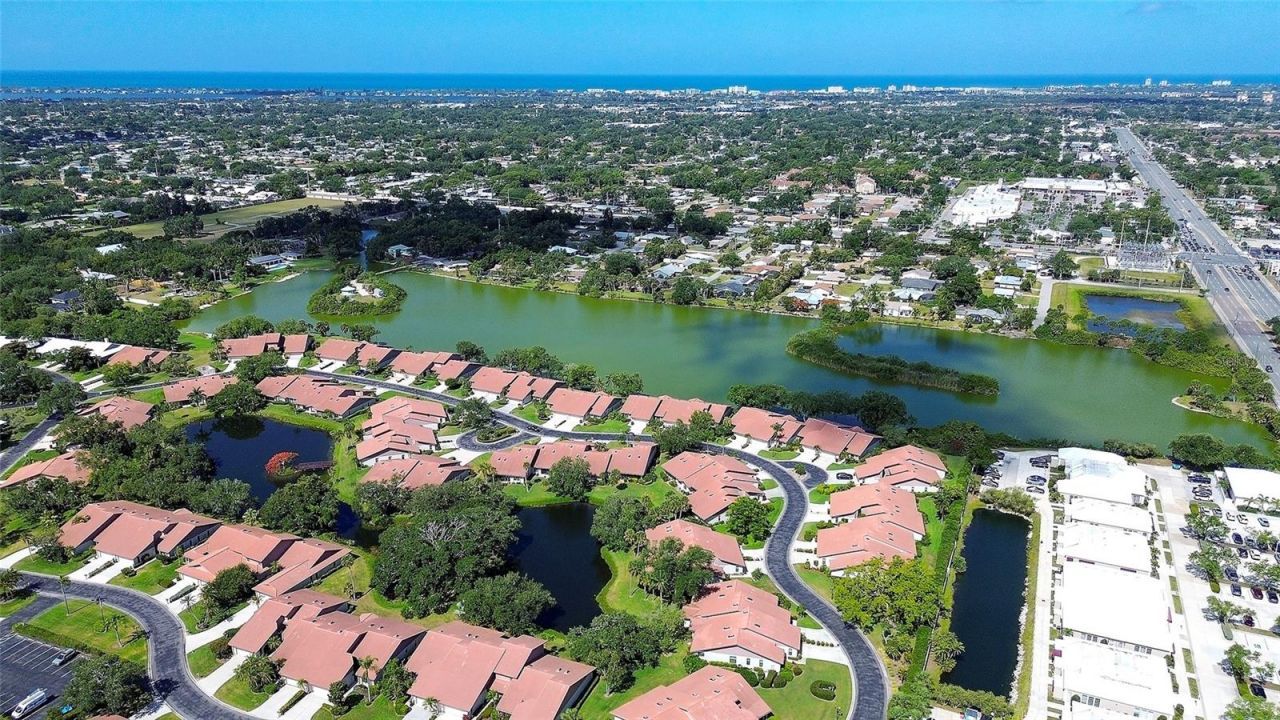 4034 Wilshire Circle E, Unit 154, Sarasota, FL 34238 Photo