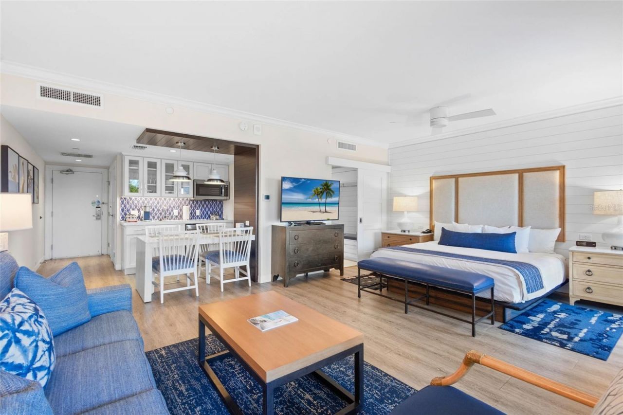 240 Sands Point Road, Unit 4104, Longboat Key, FL 34228 Photo