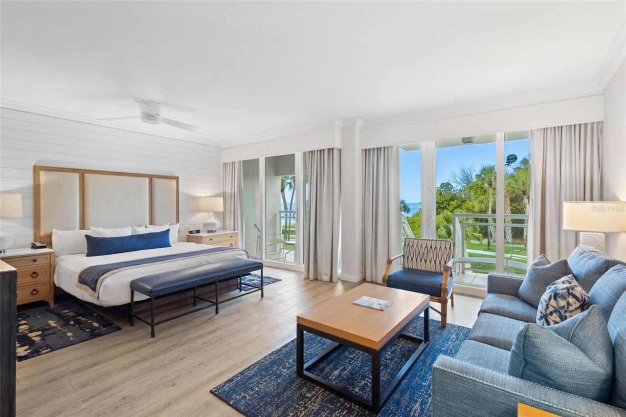 240 Sands Point Road, Unit 4104, Longboat Key, FL 34228 Photo