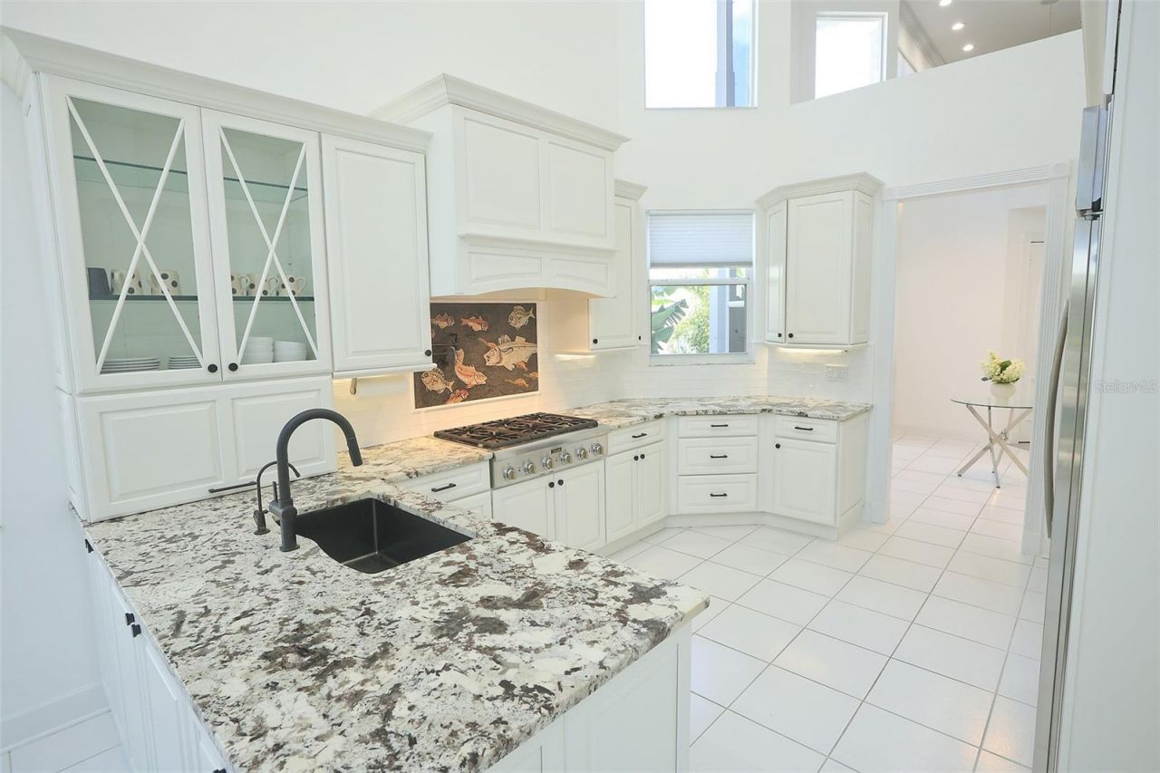 3527 Fair Oaks Lane, Longboat Key, FL 34228 Photo
