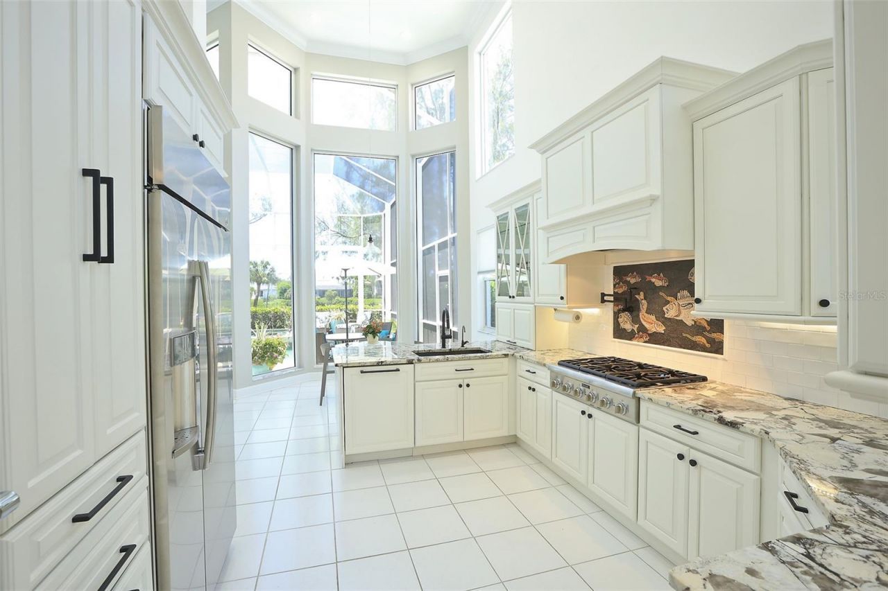 3527 Fair Oaks Lane, Longboat Key, FL 34228 Photo
