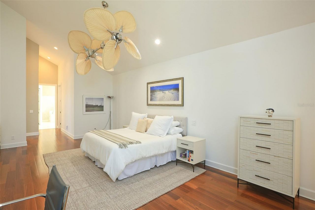 3527 Fair Oaks Lane, Longboat Key, FL 34228 Photo