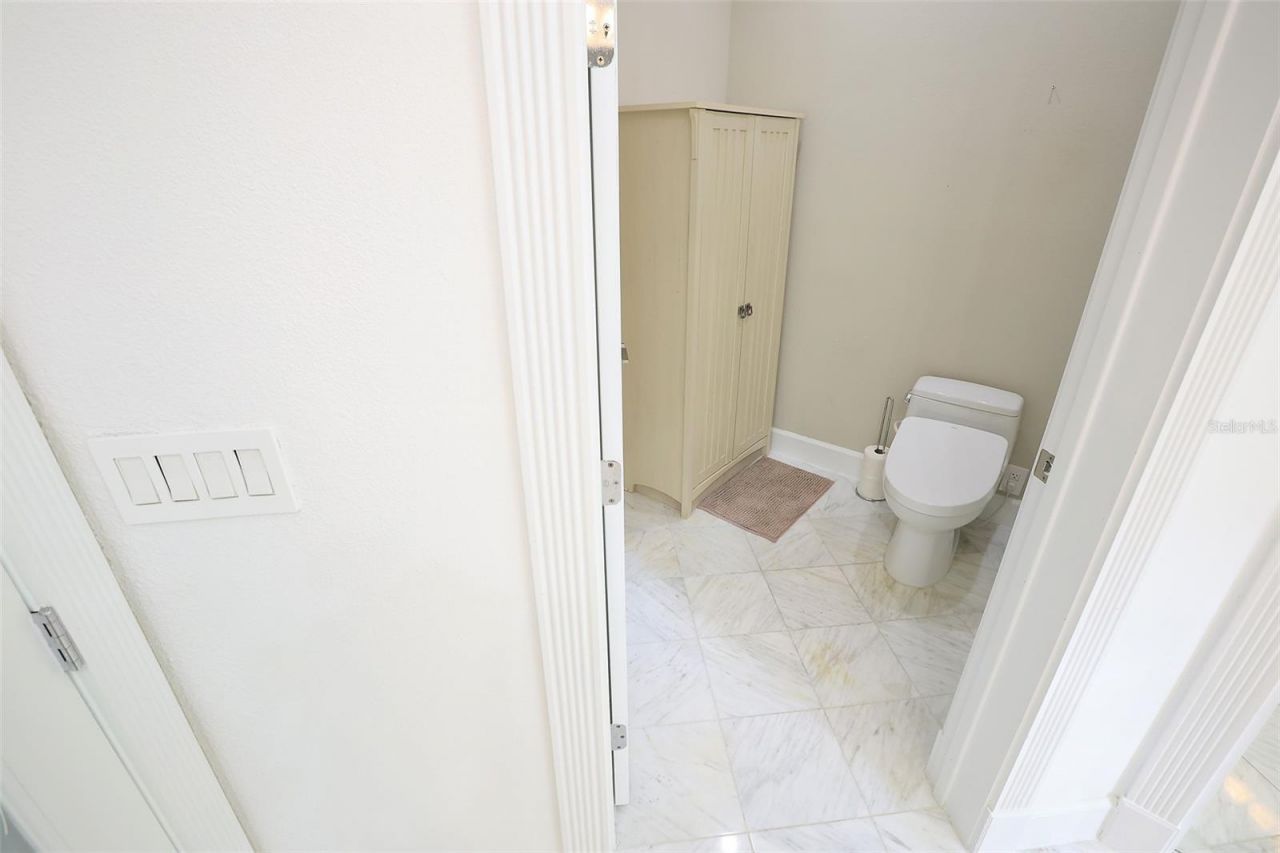 3527 Fair Oaks Lane, Longboat Key, FL 34228 Photo