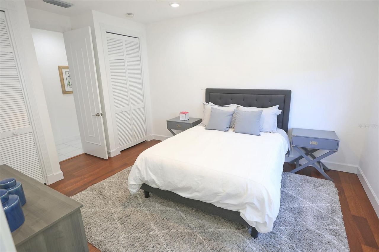 3527 Fair Oaks Lane, Longboat Key, FL 34228 Photo