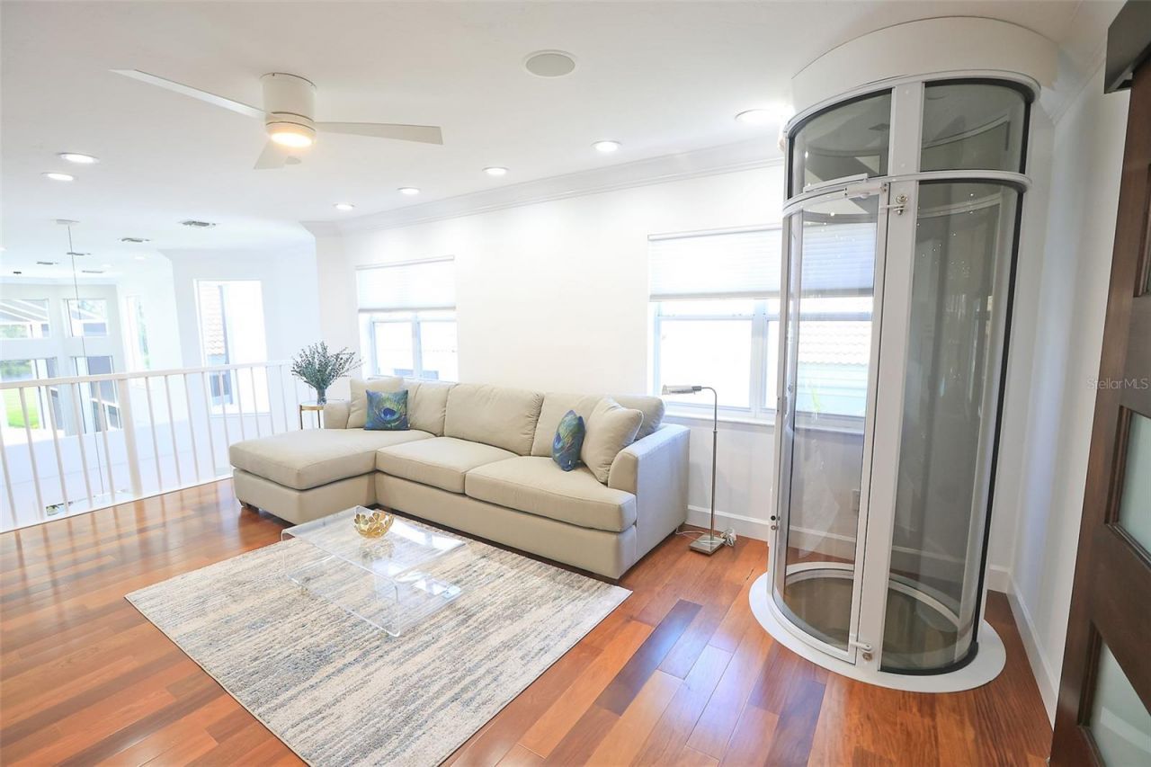 3527 Fair Oaks Lane, Longboat Key, FL 34228 Photo