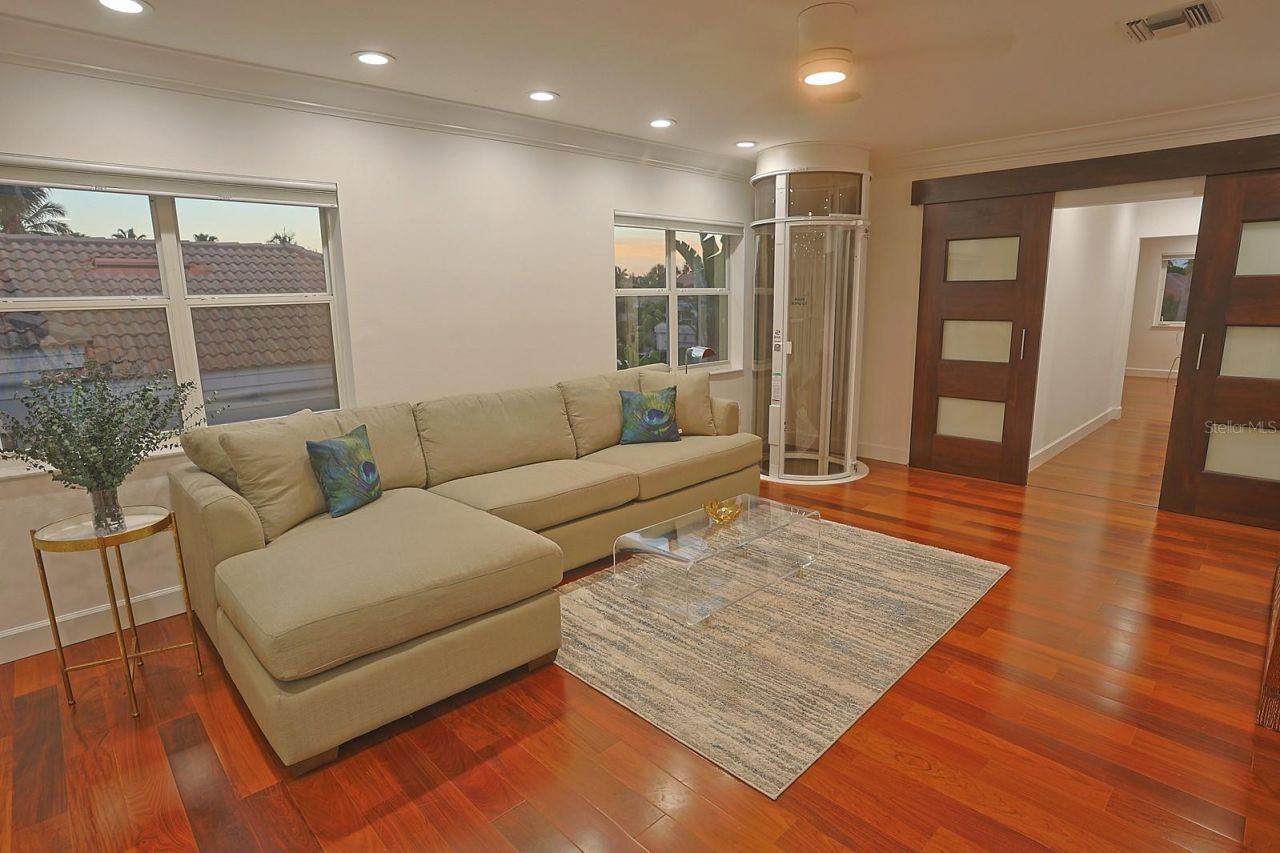 3527 Fair Oaks Lane, Longboat Key, FL 34228 Photo