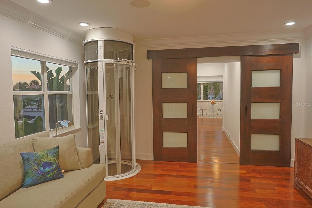 3527 Fair Oaks Lane, Longboat Key, FL 34228 Photo