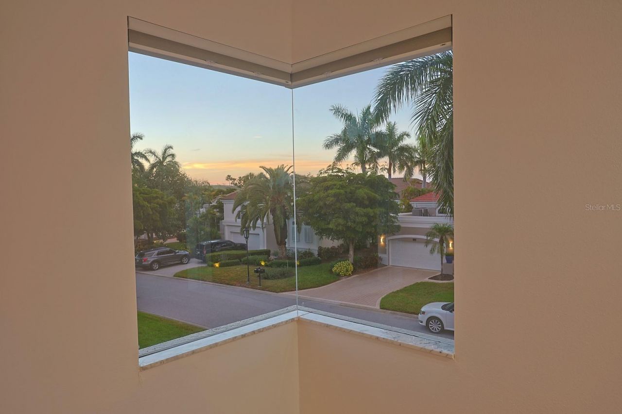 3527 Fair Oaks Lane, Longboat Key, FL 34228 Photo