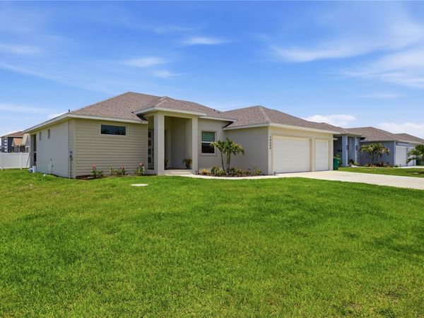 14304 AMESTOY AVENUE , PORT CHARLOTTE, FL 33981