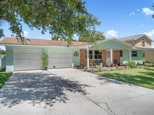 420 LAMBERT AVENUE, FLAGLER BEACH, FL 32136