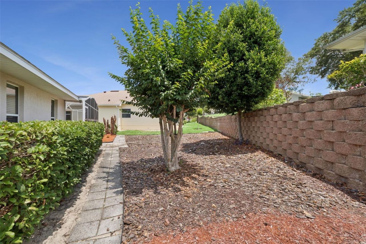 21101 Braveheart Drive , Leesburg, FL 34748 Photo