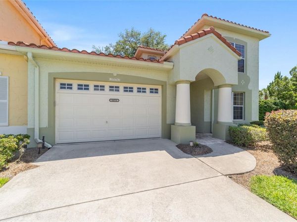 1074 AVENIDA SONOMA, LADY LAKE, FL 32159
