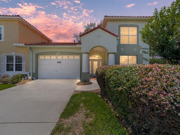 1074 AVENIDA SONOMA , LADY LAKE, FL 32159