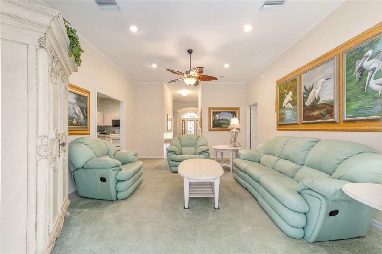 1074 Avenida Sonoma, Lady Lake, FL 32159 Photo
