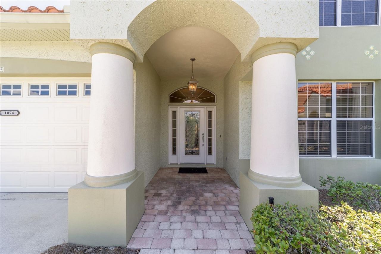 1074 Avenida Sonoma, Lady Lake, FL 32159 Photo