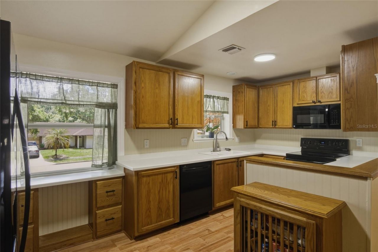 706 Lakeview Drive , Ocoee, FL 34761 Photo