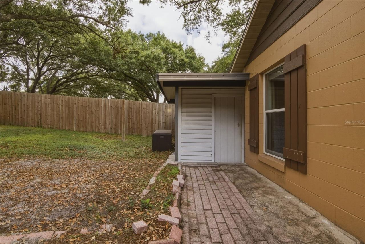 706 Lakeview Drive , Ocoee, FL 34761 Photo