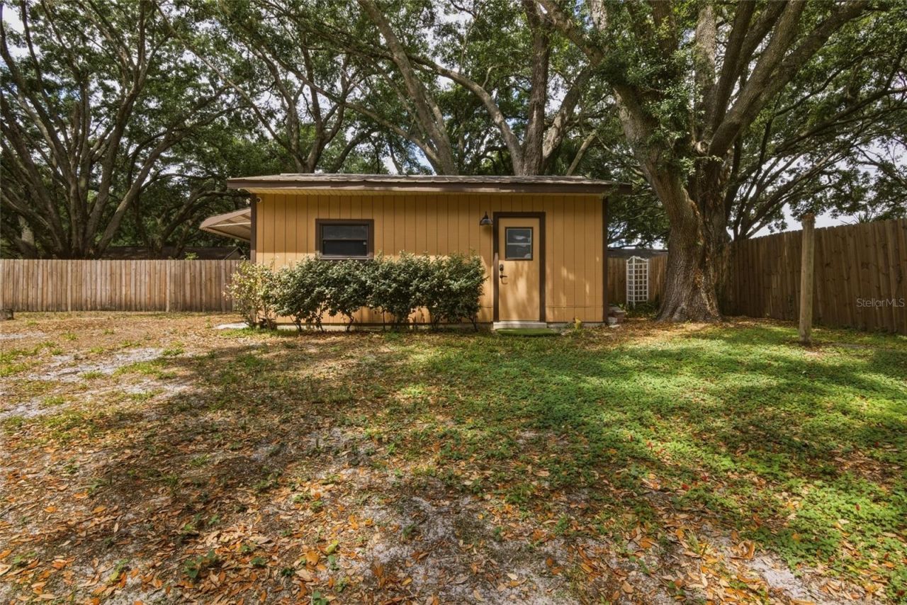706 Lakeview Drive , Ocoee, FL 34761 Photo