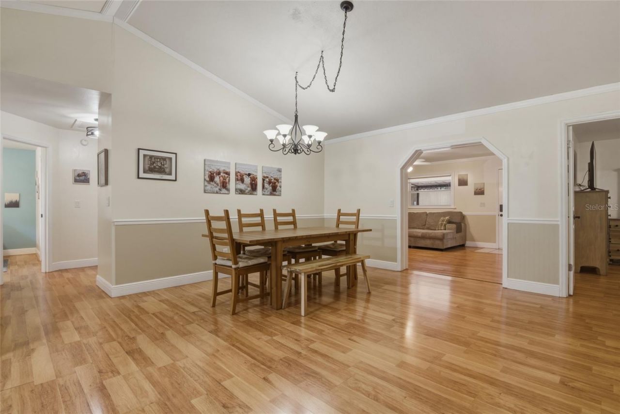 706 Lakeview Drive , Ocoee, FL 34761 Photo