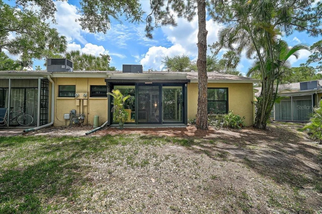 5033 Village Gardens Drive, Unit 24, Sarasota, FL 34234 Photo