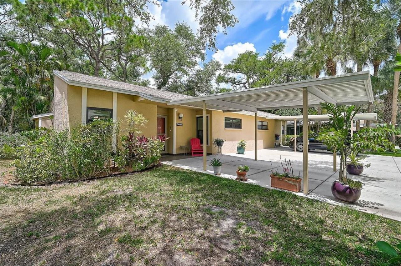 5033 Village Gardens Drive, Unit 24, Sarasota, FL 34234 Photo