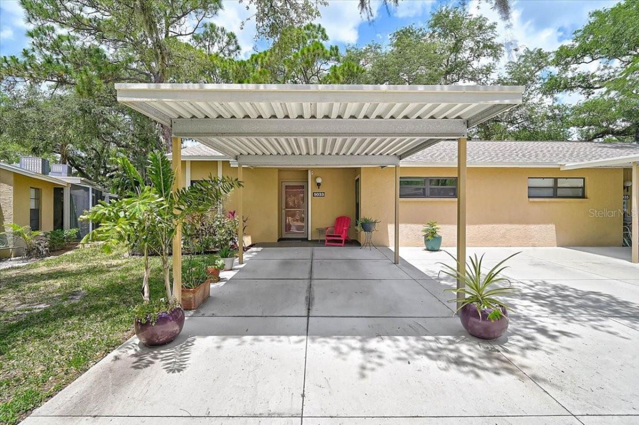 5033 Village Gardens Drive, Unit 24, Sarasota, FL 34234 Photo