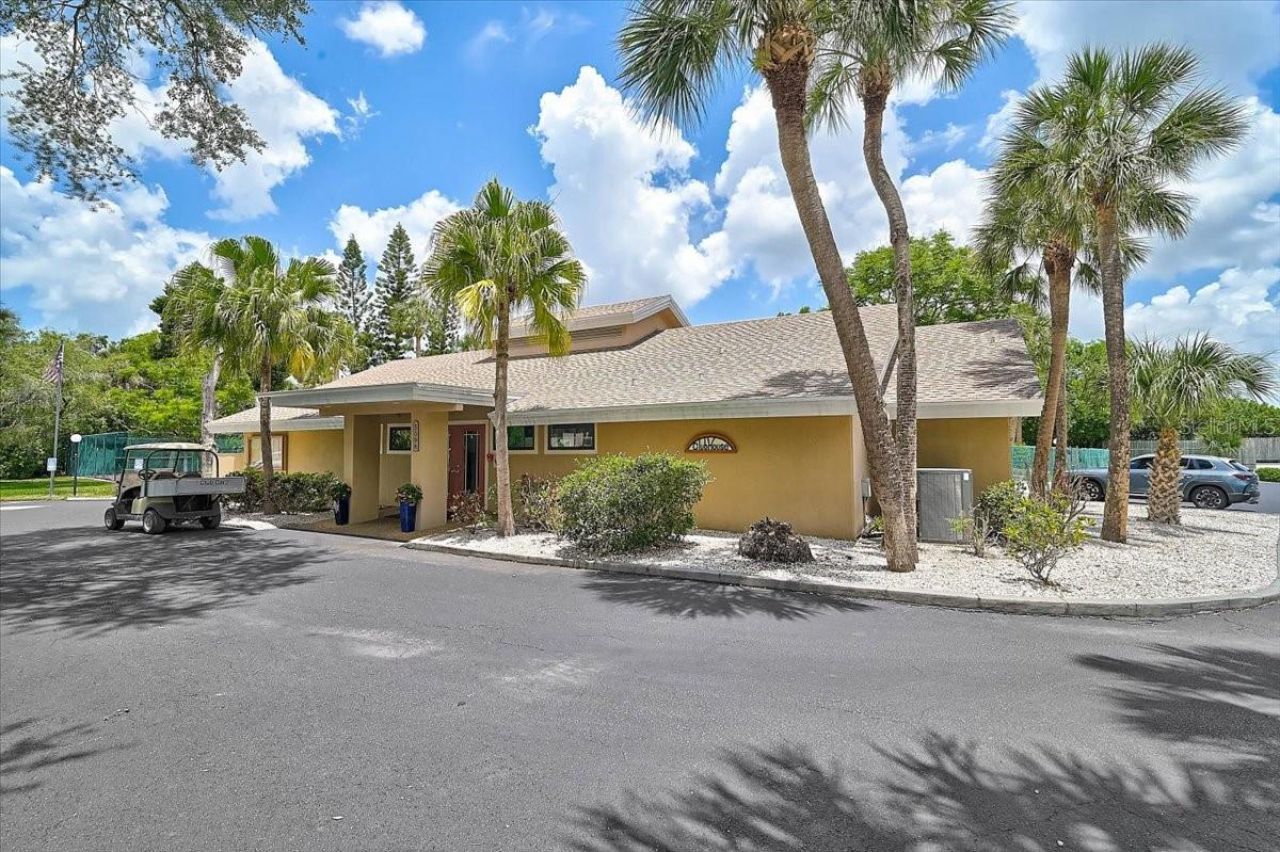 5033 Village Gardens Drive, Unit 24, Sarasota, FL 34234 Photo