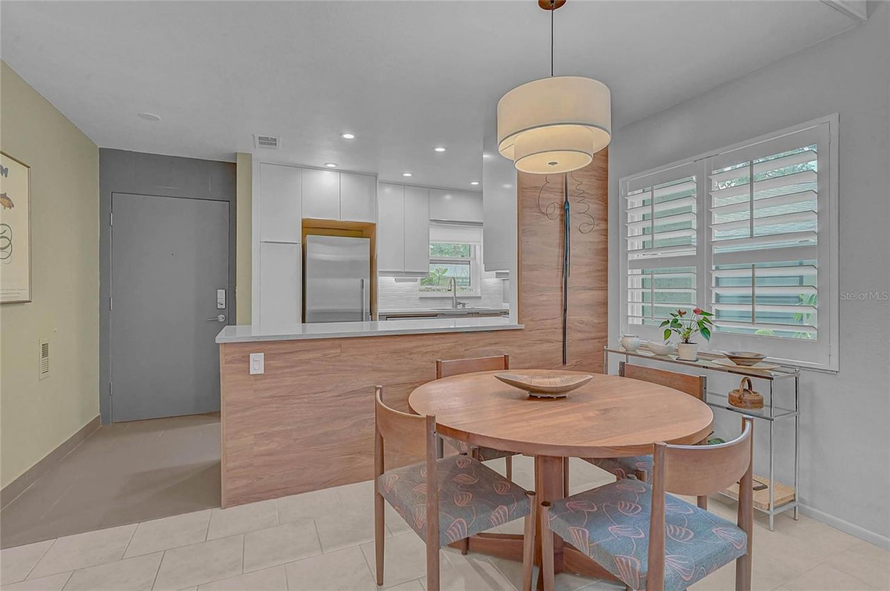 5033 Village Gardens Drive, Unit 24, Sarasota, FL 34234 Photo