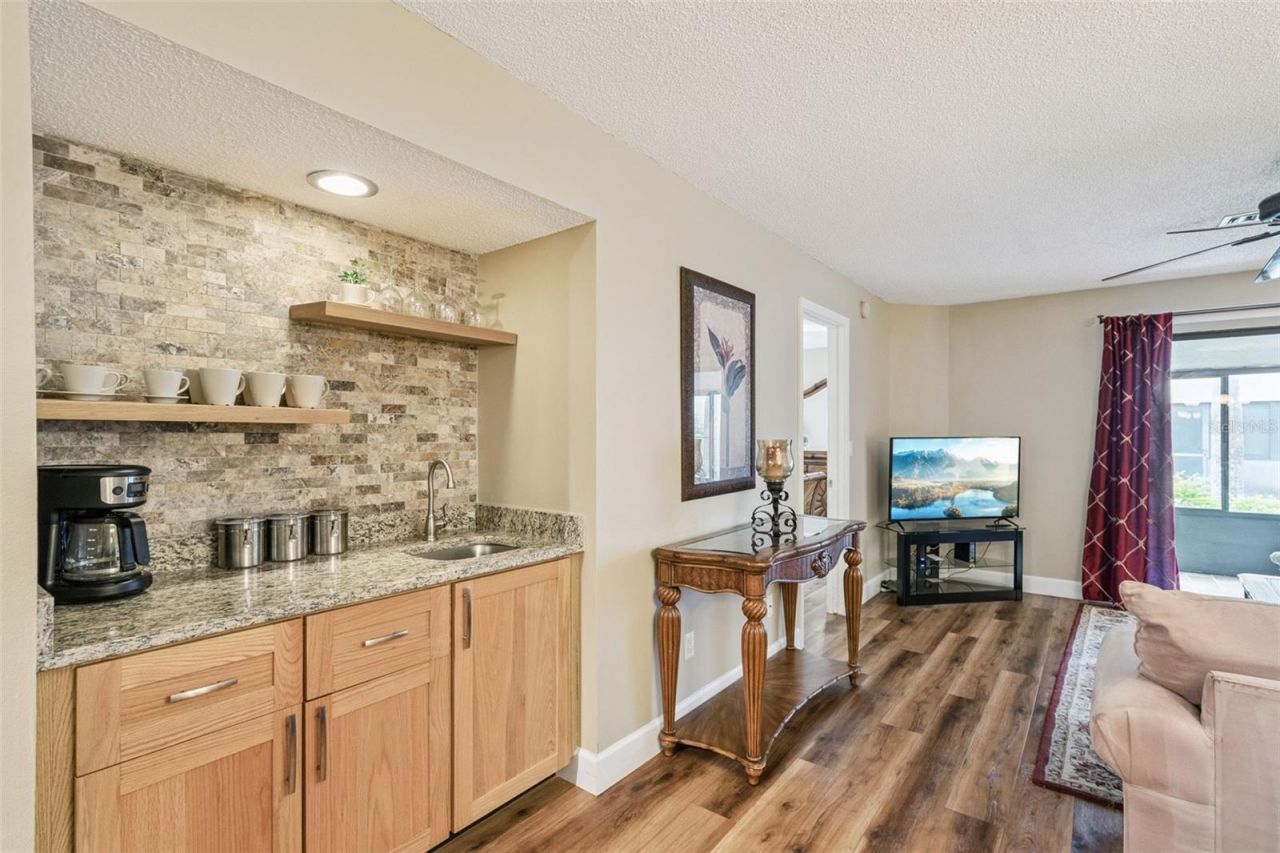 6210 Raintree Drive, Unit L4, Orlando, FL 32822 Photo