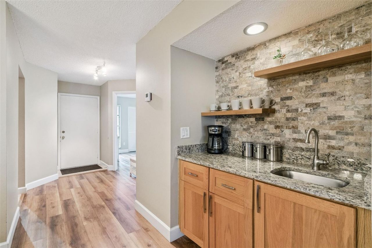 6210 Raintree Drive, Unit L4, Orlando, FL 32822 Photo