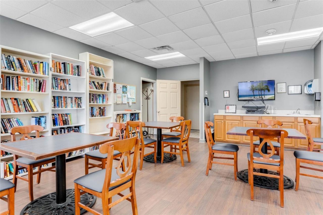 6210 Raintree Drive, Unit L4, Orlando, FL 32822 Photo