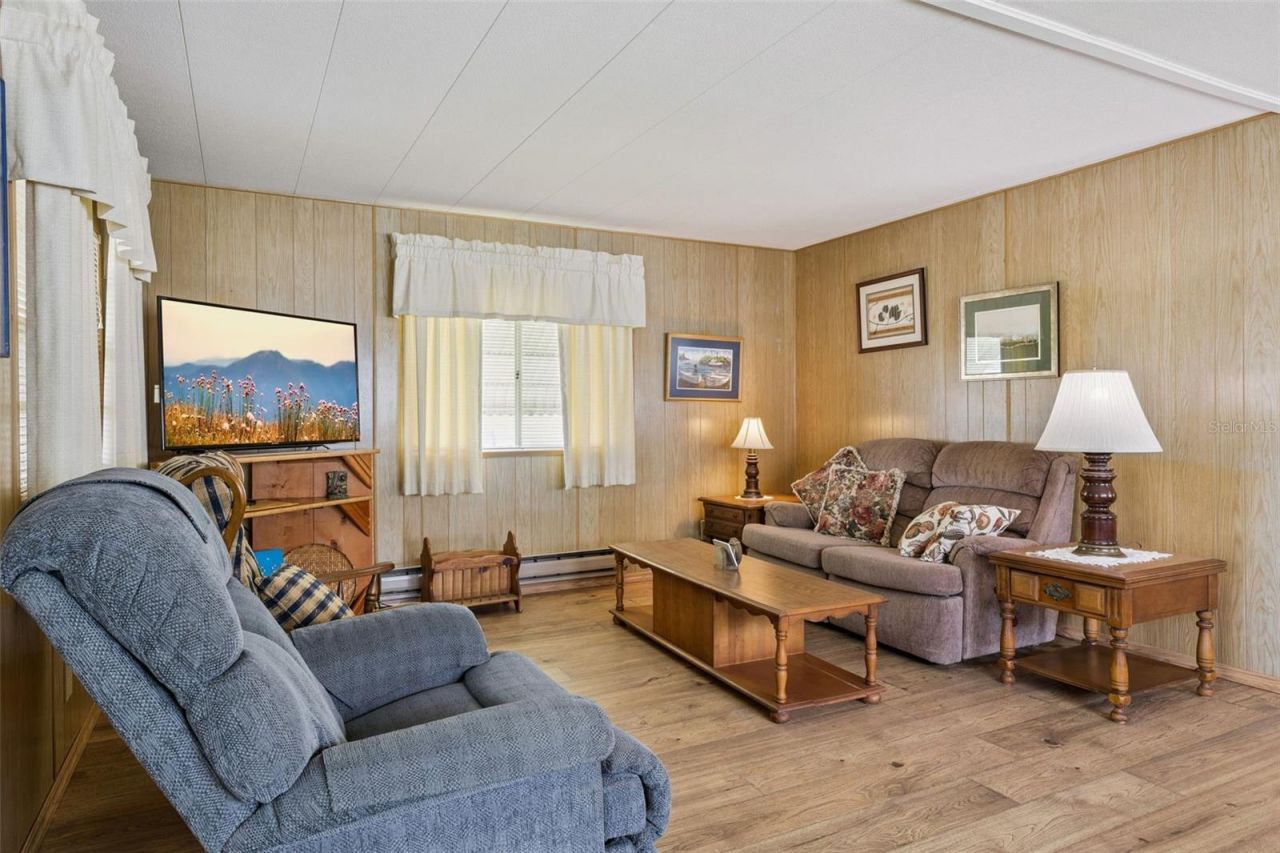 13 Cocos Plumosa Drive , Unit B, Eustis, FL 32726 Photo