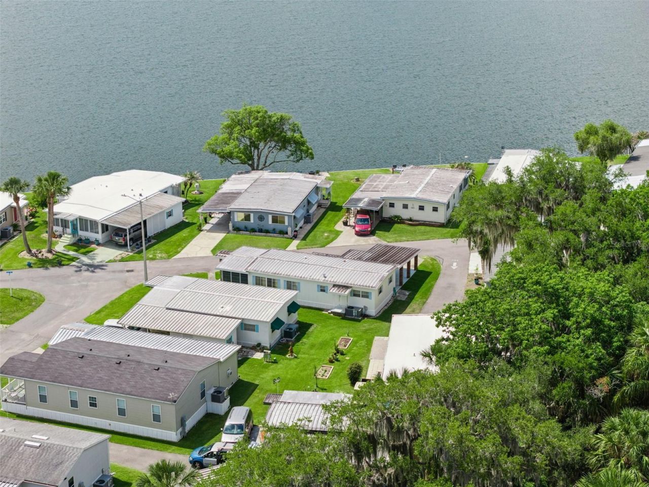 13 Cocos Plumosa Drive , Unit B, Eustis, FL 32726 Photo