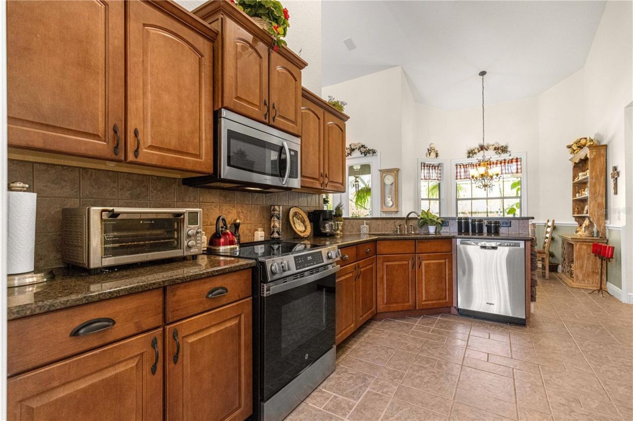 10304 SE 41st Terrace , Belleview, FL 34420 Photo