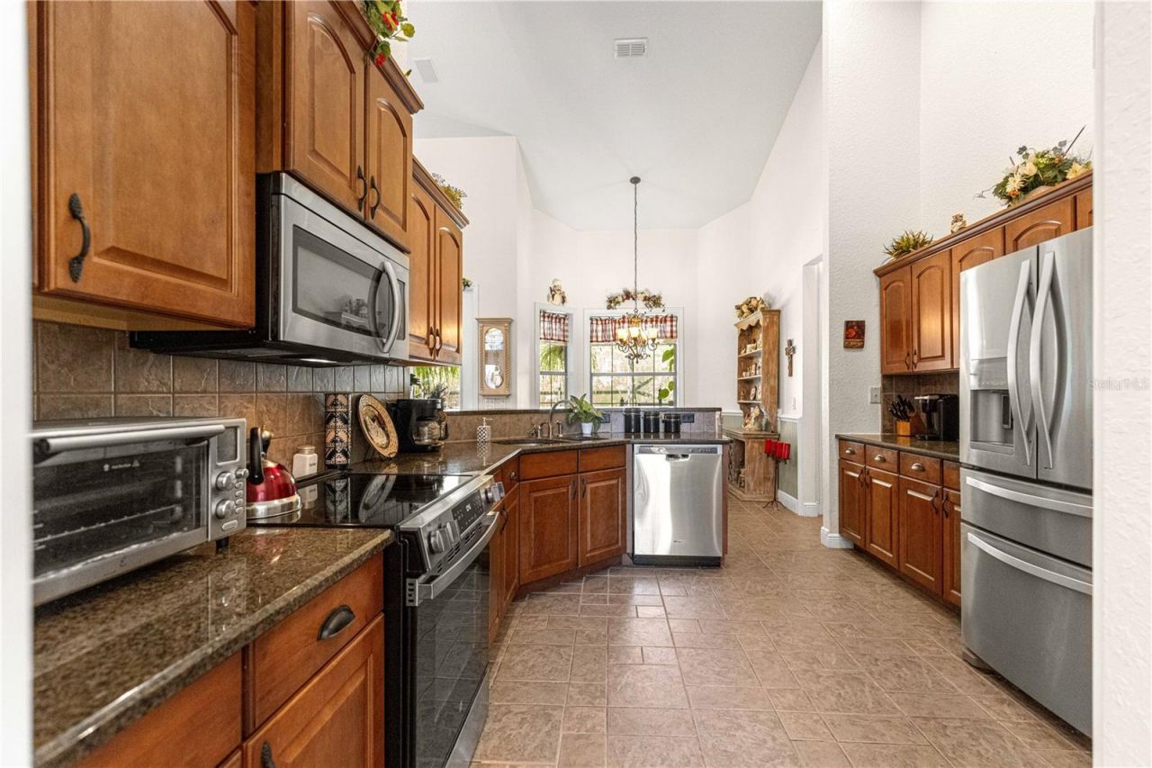 10304 SE 41st Terrace , Belleview, FL 34420 Photo