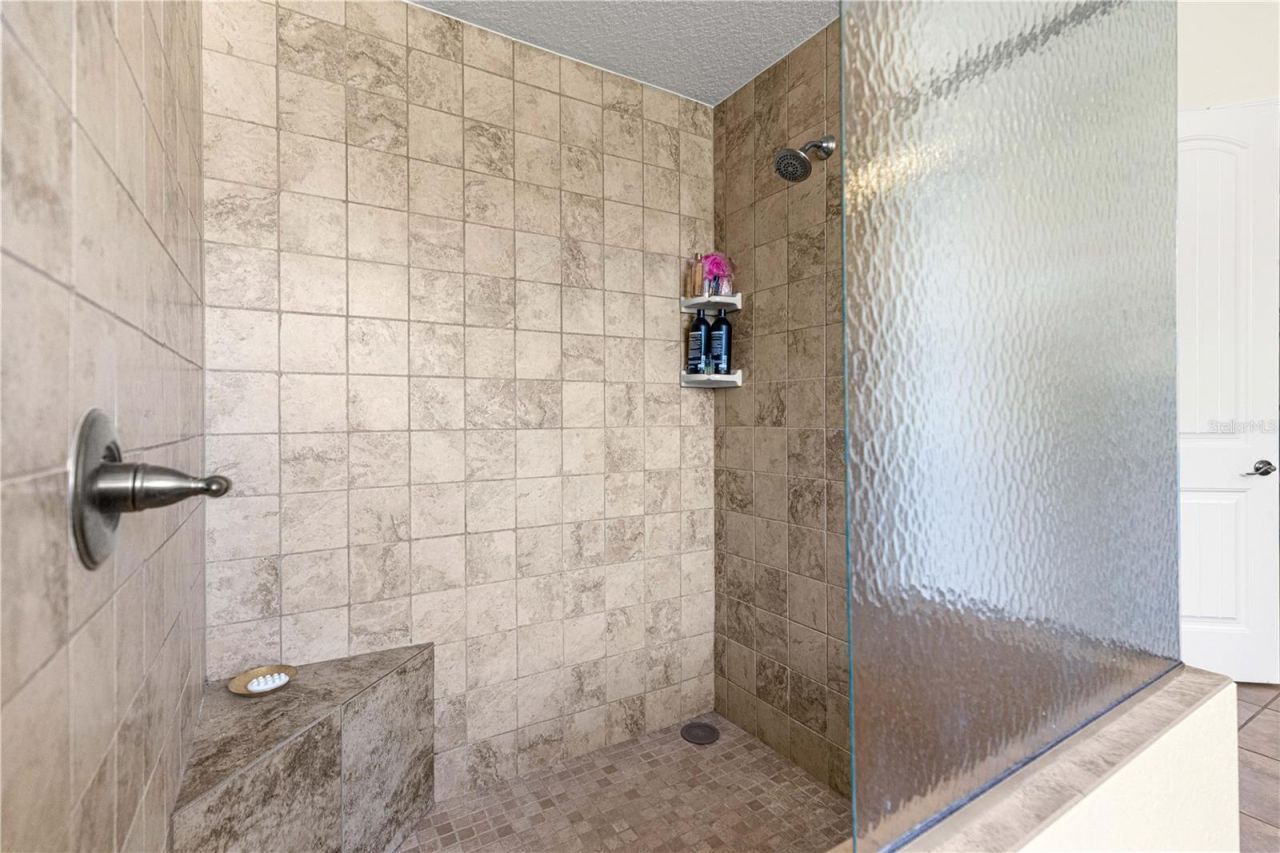 10304 SE 41st Terrace , Belleview, FL 34420 Photo