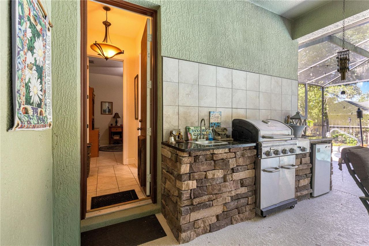 10304 SE 41st Terrace , Belleview, FL 34420 Photo