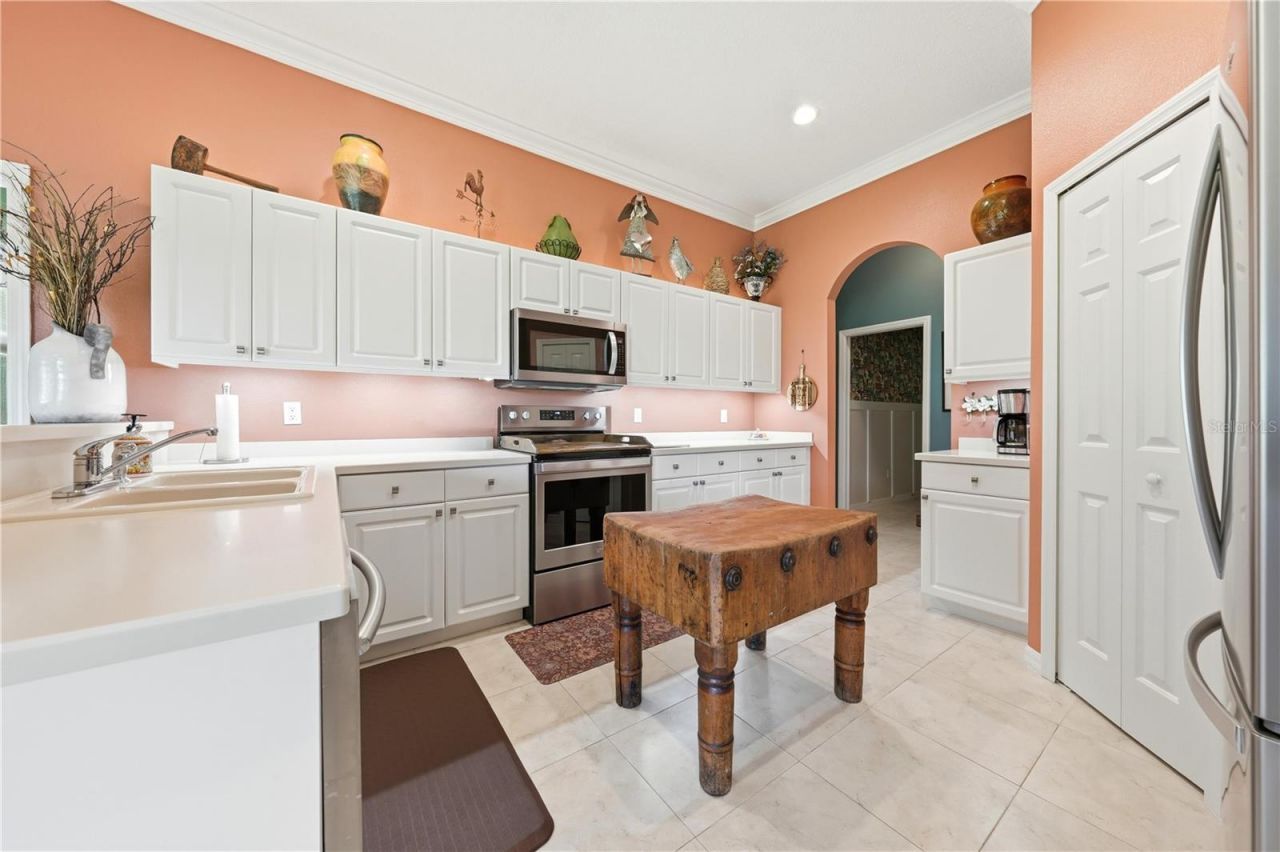5453 Grove Manor, Lady Lake, FL 32159 Photo