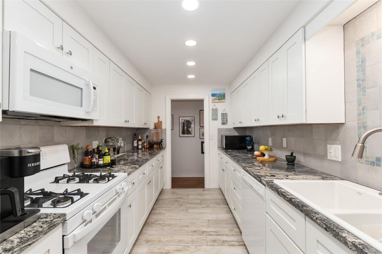 1210 SE 14th Avenue, Ocala, FL 34471 Photo